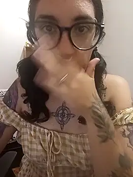 Melinerd online show from December 19, 5:31 pm