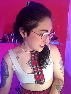 Melinerd online show from February 2, 5:00 pm