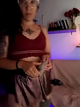 Melinerd online show from April 15, 6:04 pm