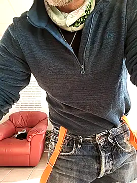 platone09 online show from November 12, 12:49 pm