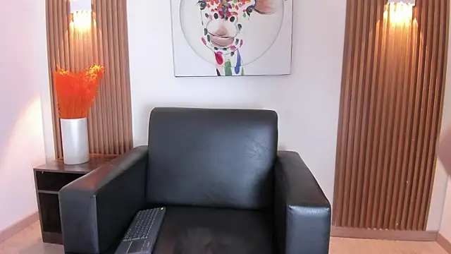 Emily Frostt online show from March 25, 11:38 am