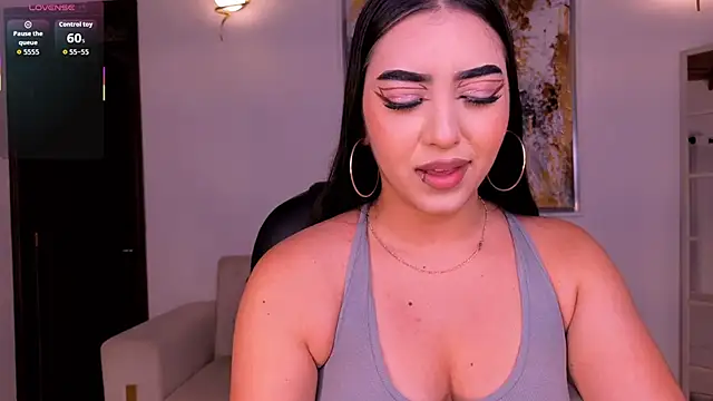 SophieLanne online show from June 8, 12:03 am