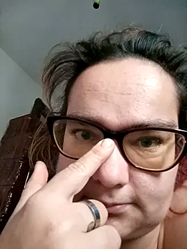 Snapshot of BabyGirlll1 chatting on November 16, 9:04 am BabyGirlll1 online show from November 16, 9:04 am