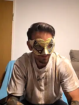 Snapshot of Mystery_Mark chatting on April 20, 4:54 pm Mystery Mark online show from April 20, 4:54 pm