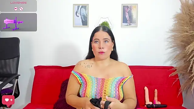 Talia Grace online show from December 5, 1:31 pm