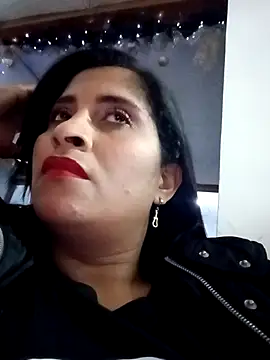 Snapshot of CarolinaNavas33 chatting on November 29, 2:03 am CarolinaNavas33 online show from November 29, 2:03 am