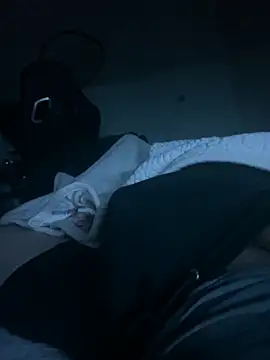 Snapshot of daddyshomeee_ chatting on February 20, 6:48 am daddyshomeee online show from February 20, 6:48 am