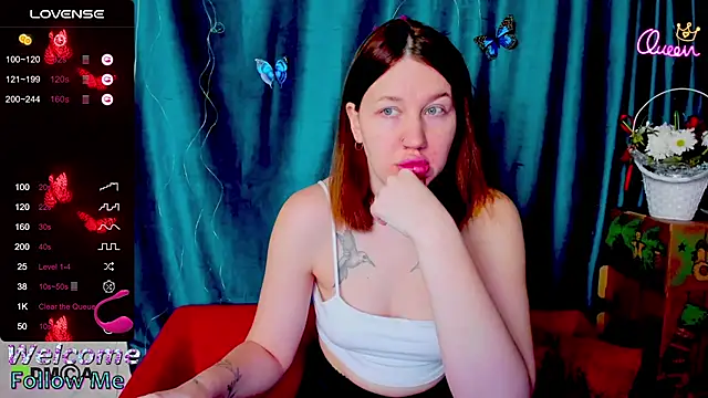 LillyRayRay online show from December 22, 1:57 am