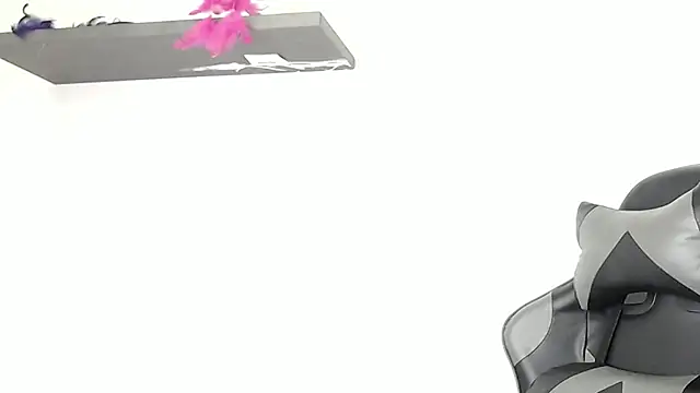 Nina-foxx online show from December 16, 8:25 pm