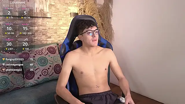 Snapshot of sayronvg chatting on November 15, 4:58 pm sayronvg online show from November 15, 4:58 pm