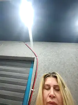 Snapshot of NaughtyClaudia_ chatting on January 10, 12:01 am NaughtyClaudia online show from January 10, 12:01 am