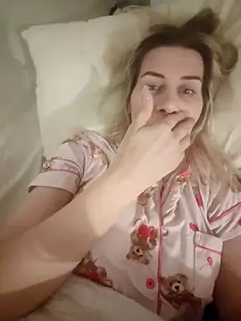 Snapshot of NaughtyClaudia_ chatting on February 22, 11:25 pm NaughtyClaudia online show from February 22, 11:25 pm