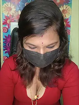 Snapshot of Premalatha_28 chatting on June 20, 7:05 pm Premalatha 28 online show from June 20, 7:05 pm