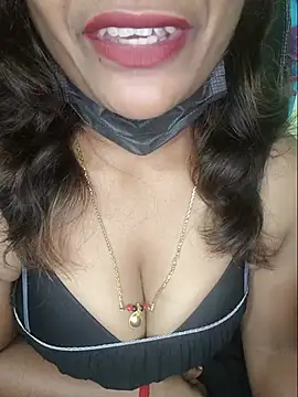 Snapshot of Premalatha_28 chatting on July 12, 5:26 pm Premalatha 28 online show from July 12, 5:26 pm