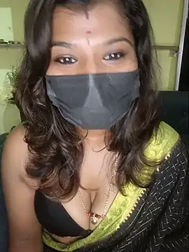 Snapshot of Premalatha_28 chatting on July 22, 5:38 pm Premalatha 28 online show from July 22, 5:38 pm