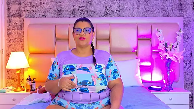 SelennaCooper online show from March 15, 12:00 pm