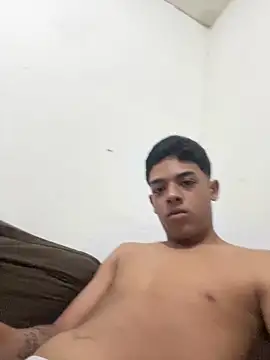 Snapshot of mateuszin18 chatting on November 16, 12:16 am mateuszin18 online show from November 16, 12:16 am