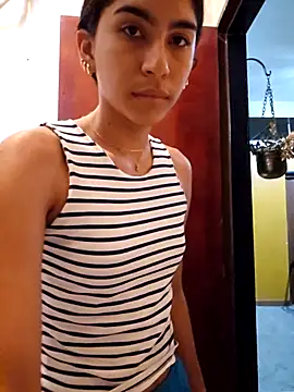 skinnyrox online show from December 16, 2:33 pm