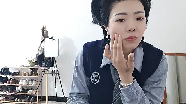 adele8731 online show from January 8, 2:25 am