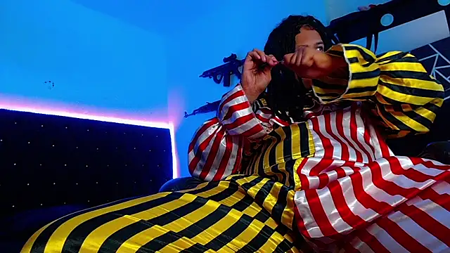 Zero-X9 online show from February 20, 8:31 pm