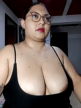 Snapshot of Anna_Lucia88 chatting on April 21, 4:19 am Anna Lucia88 online show from April 21, 4:19 am
