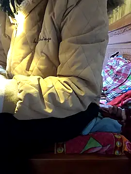 Gemma-sexyy online show from December 18, 12:38 am