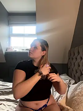 Blonde Bunny online show from January 9, 10:40 am