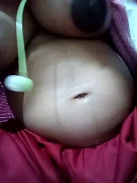 Snapshot of Anushasharma89 chatting on November 24, 1:44 pm Anushasharma89 online show from November 24, 1:44 pm