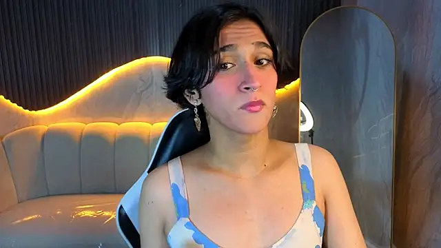 zoe tp online show from December 17, 8:04 pm