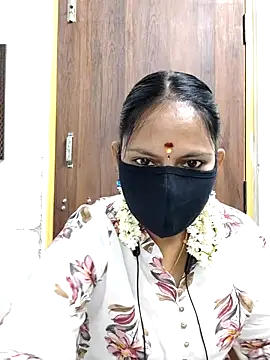 Queen-Neha online show from April 23, 3:08 am