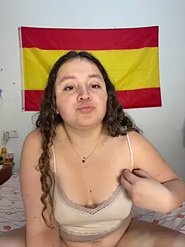 Snapshot of SulaySpain chatting on April 29, 6:17 am SulaySpain online show from April 29, 6:17 am