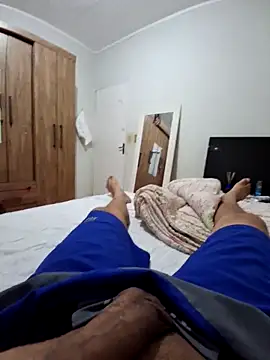 Snapshot of CLARO123F chatting on February 7, 5:55 am CLARO123F online show from February 7, 5:55 am