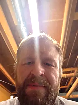 Snapshot of TheOneDonShaun chatting on February 13, 5:14 am TheOneDonShaun online show from February 13, 5:14 am