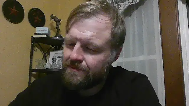 Snapshot of TheOneDonShaun chatting on February 14, 7:05 am TheOneDonShaun online show from February 14, 7:05 am