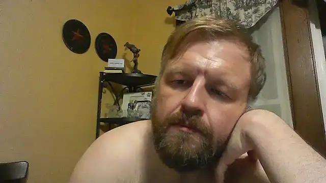 Snapshot of TheOneDonShaun chatting on February 19, 9:05 am TheOneDonShaun online show from February 19, 9:05 am