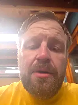 Snapshot of TheOneDonShaun chatting on February 27, 1:27 am TheOneDonShaun online show from February 27, 1:27 am