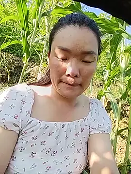 Snapshot of meomeo-00 chatting on May 31, 9:38 am meomeo-00 online show from May 31, 9:38 am