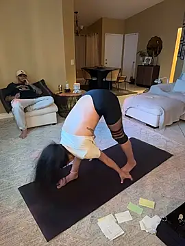 Entreprescrewers online show from November 23, 6:35 am