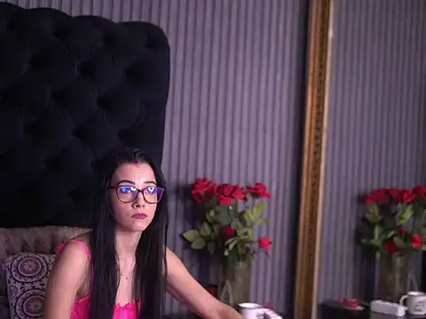 Snapshot of IvyCole chatting on January 15, 3:49 pm IvyCole online show from January 15, 3:49 pm