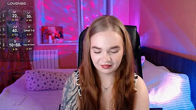 Snapshot of EmiRisse chatting on November 25, 2:39 pm EmiRisse online show from November 25, 2:39 pm