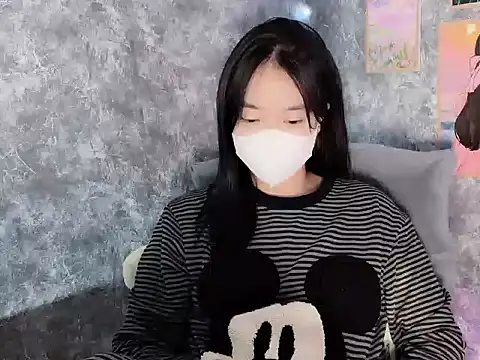 Hellen2999 online show from November 29, 5:43 am