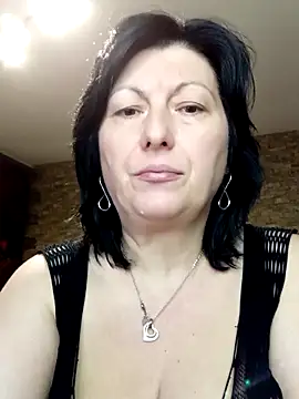 Snapshot of LeillaaX chatting on March 3, 6:30 am LeillaaX online show from March 3, 6:30 am