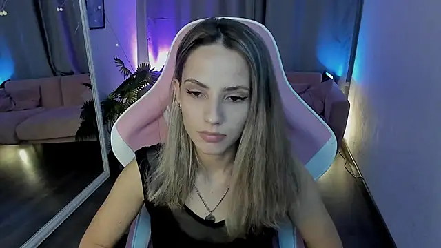 amelia meili online show from December 2, 12:54 pm