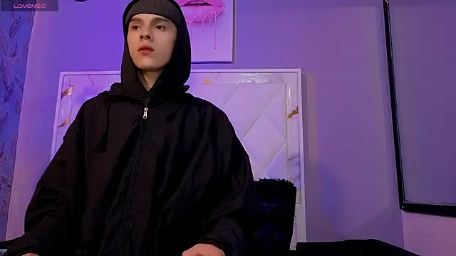 James Adams 01 online show from March 3, 3:34 am