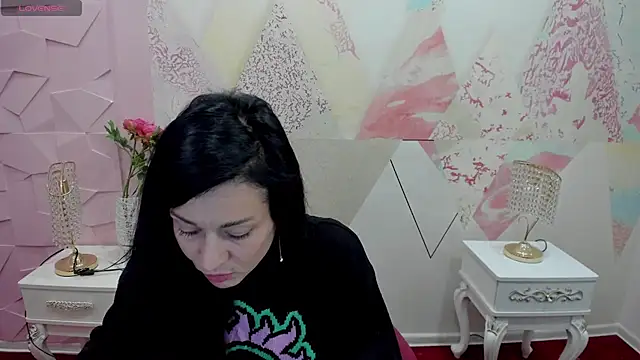 Snapshot of Salma_meg2 chatting on November 18, 9:36 am Salma meg2 online show from November 18, 9:36 am