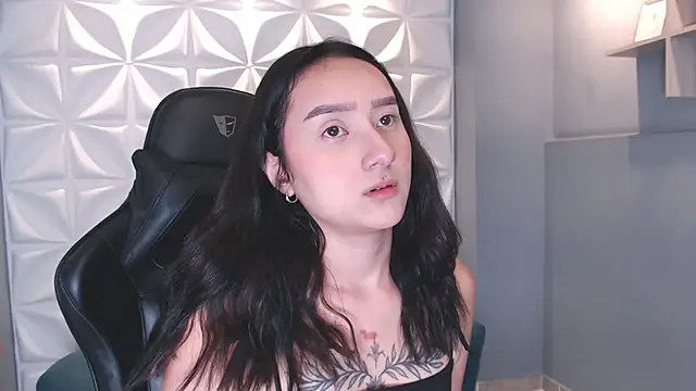 HorneyyQueen online show from November 24, 12:16 pm