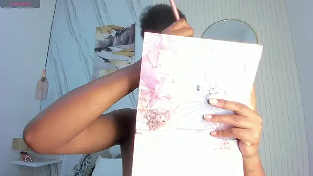 Snapshot of Afro_Luna chatting on February 12, 11:38 am Afro Luna online show from February 12, 11:38 am