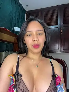 Esmerald 1111 online show from February 4, 12:33 pm