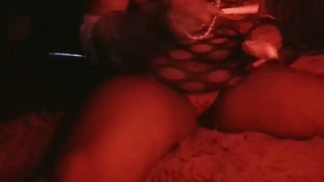 Snapshot of VenezuelaLuxeNoir chatting on January 10, 12:29 pm VenezuelaLuxeNoir online show from January 10, 12:29 pm