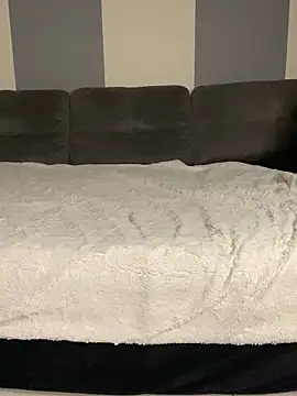 joliie coquiine online show from December 5, 10:24 am